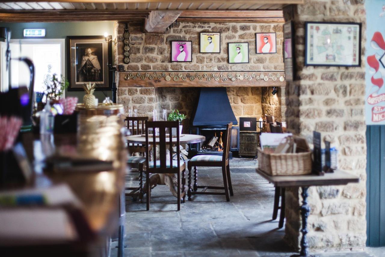 The George Inn Barford St Michael Exteriör bild The interior of the restaurant