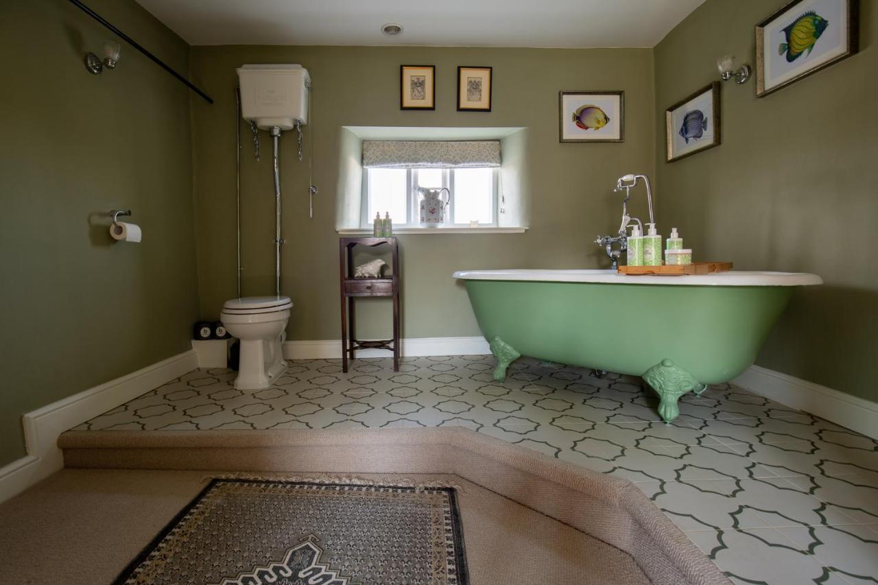 The George Inn Barford St Michael Exteriör bild Bathroom