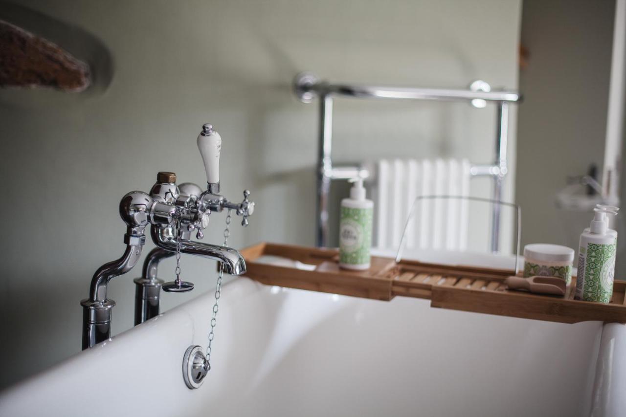 The George Inn Barford St Michael Exteriör bild Bathroom