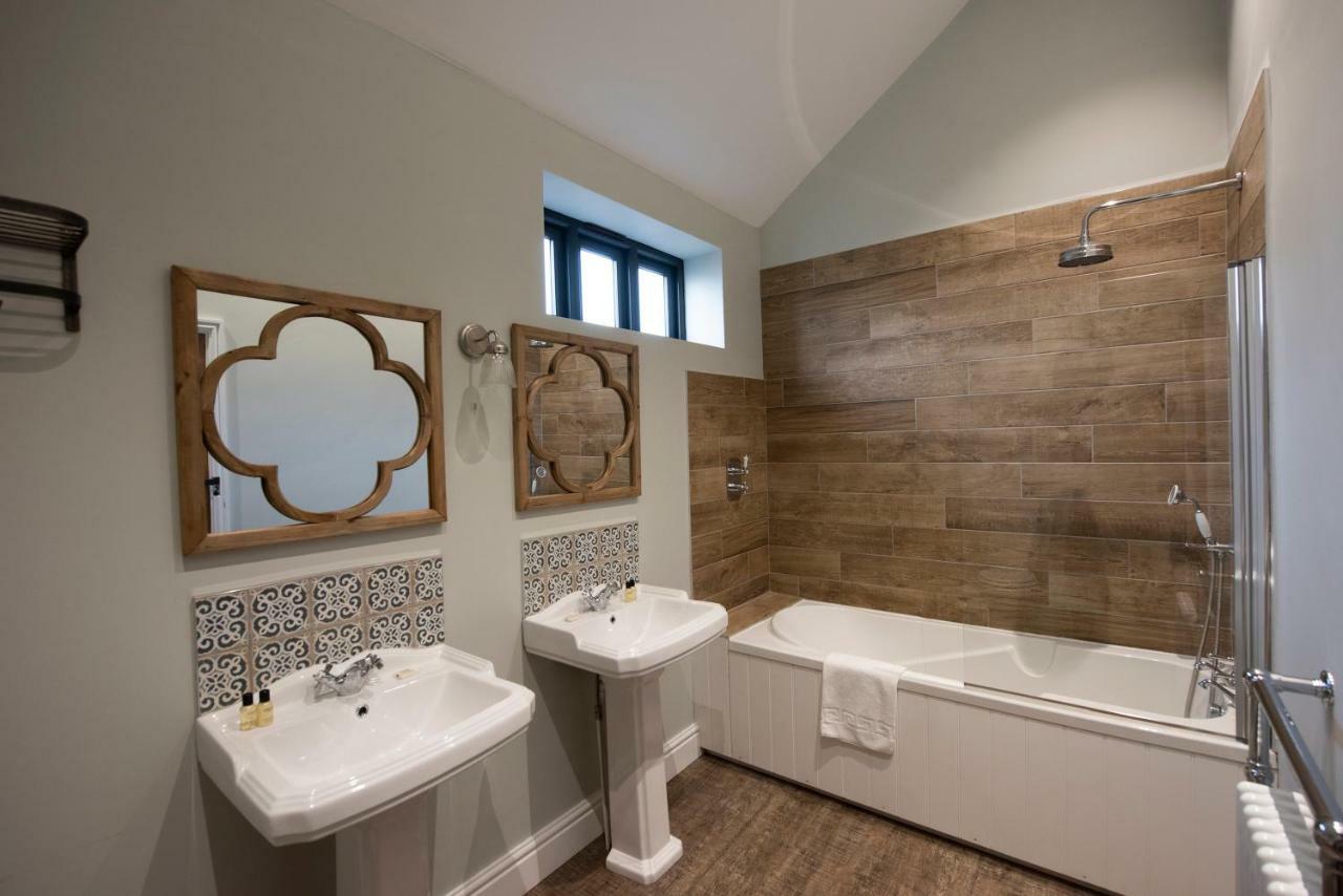 The George Inn Barford St Michael Exteriör bild Bathroom